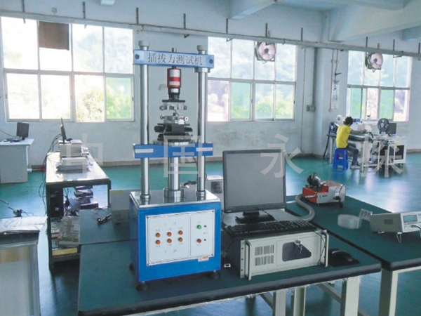 Automatic plugging force machine